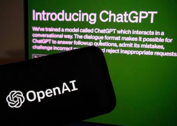 Psiquiatras alertan sobre un posible vínculo entre el uso intensivo de chatbots de IA y episodios de psicosis