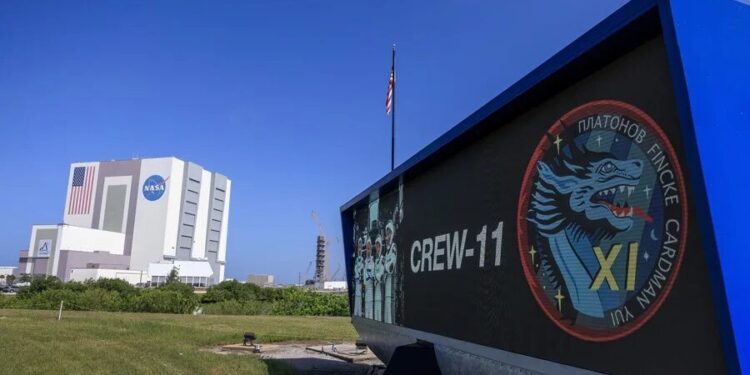 NASA valora adelantar la vuelta de Crew-11 por problemas de salud de un astronauta y aplaza el paseo espacial